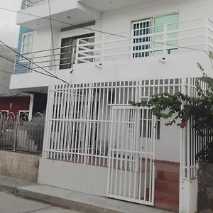 Habitación en casa particular Alcobas A 4 Calles De La Playa, Santa Marta (Magdalena)